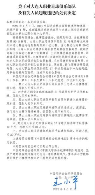 官方：迈阿密国际将在季前赛对阵利雅得胜利&新月今日迈阿密国际官方宣布将在季前赛前往沙特，参加在沙特举办的利雅得赛季杯，连续对阵利雅得新月和利雅得胜利。